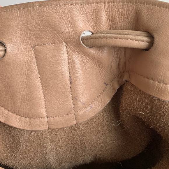 COACH | Vintage Drawstring Bucket Bag - Leather - Picture 10 of 16